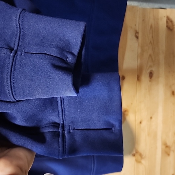 The North Face Women's Zip Up Hoodie Size Medium Purple - Picture 6 of 7